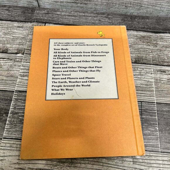 1980s Charlie Brown's Cyclopedia All Kinds of Animals Book Volume 3 - Picture 6 of 6